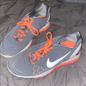 Women’s Nike shoes